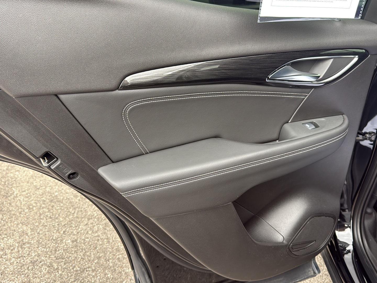 2023 Buick Envision Essence - Photo 27