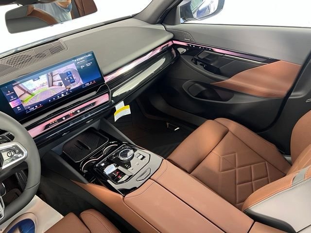New 2027 Blue BMW 540i xDrive image 35