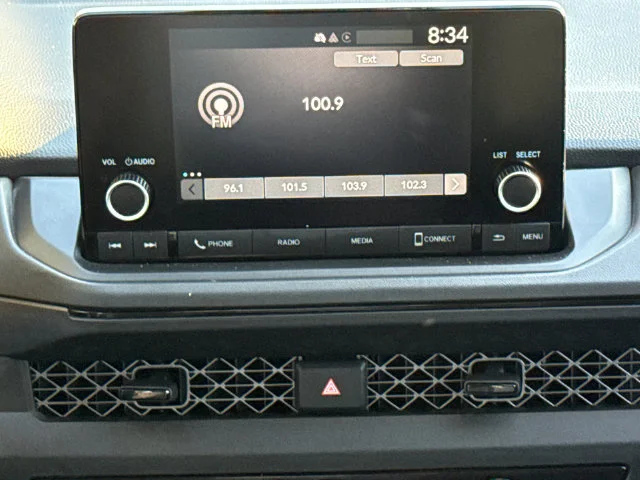 Used 2024  Honda LX image 11
