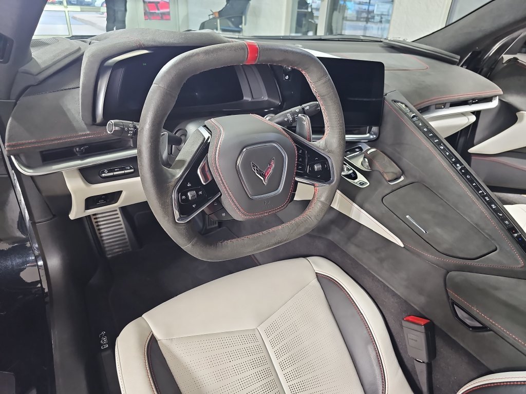 Certified Used 2023 CARBON FLASH METALLIC Chevrolet 3LT image 17