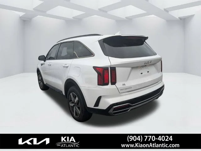 Used 2023 White Kia EX image 5