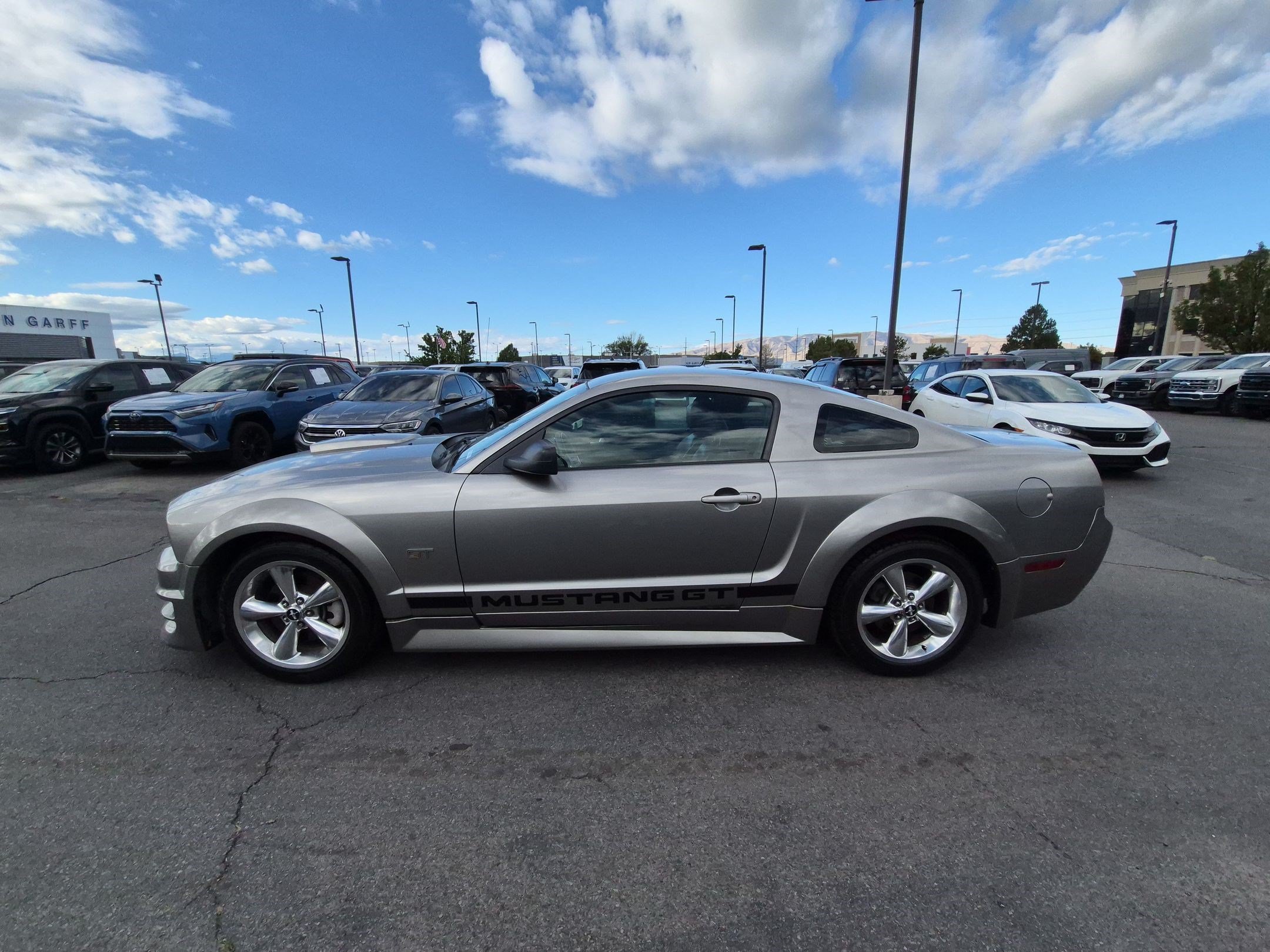 Used 2008 Alloy Clearcoat Metallic Ford GT Deluxe image 7