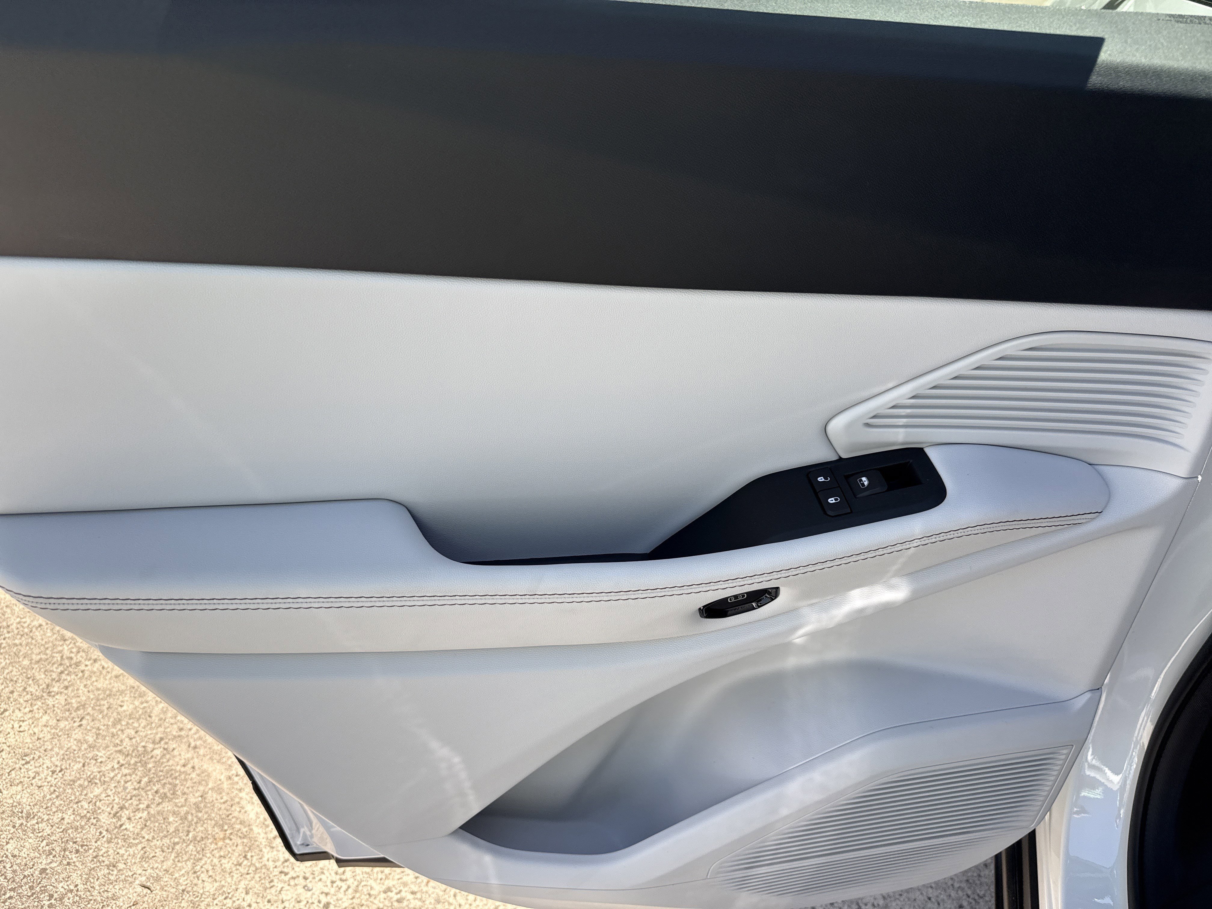 New 2026 Bright White Clearcoat Jeep Limited image 21