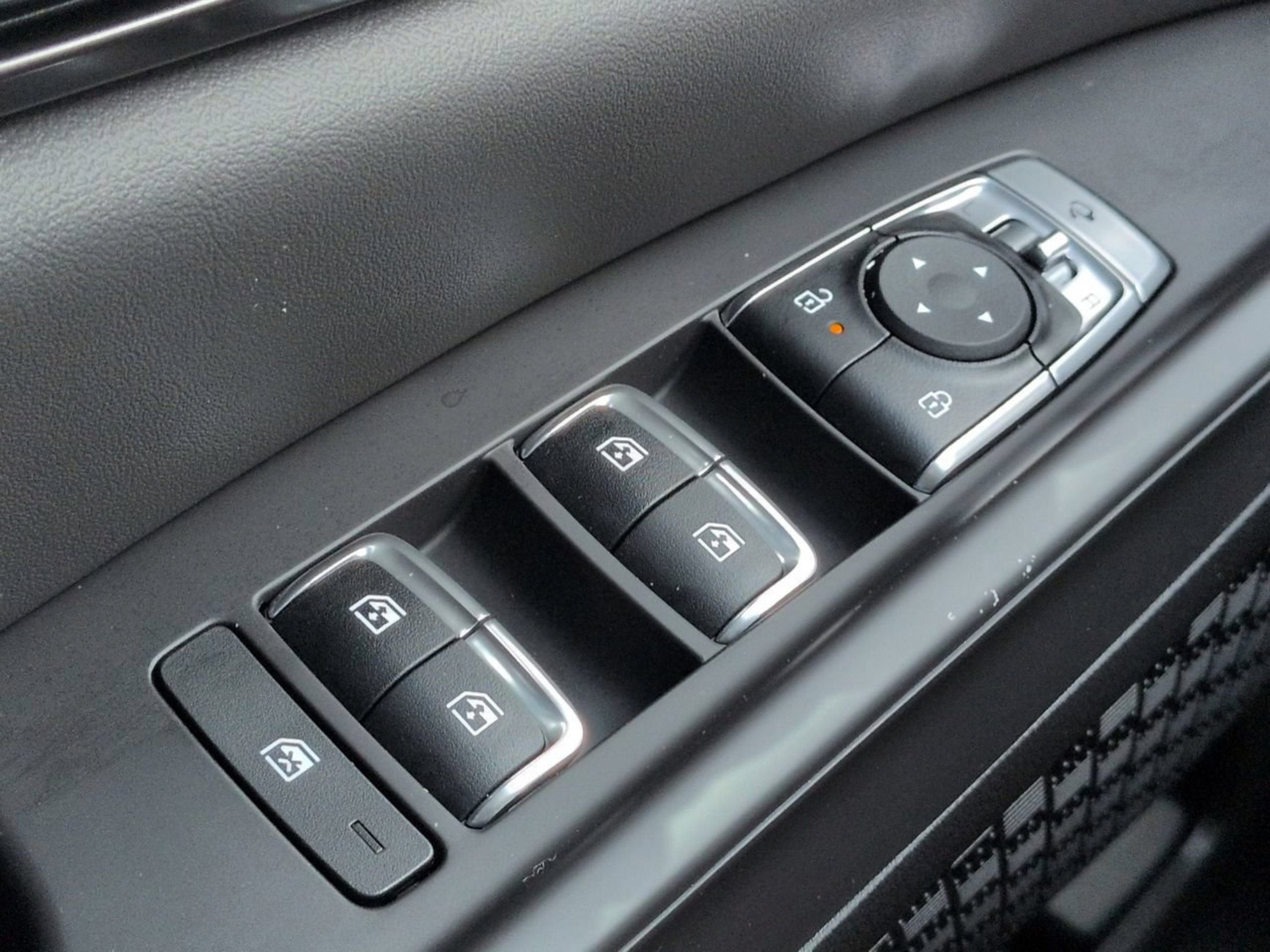 New 2026 Aurora Black Pearl Kia SX image 26