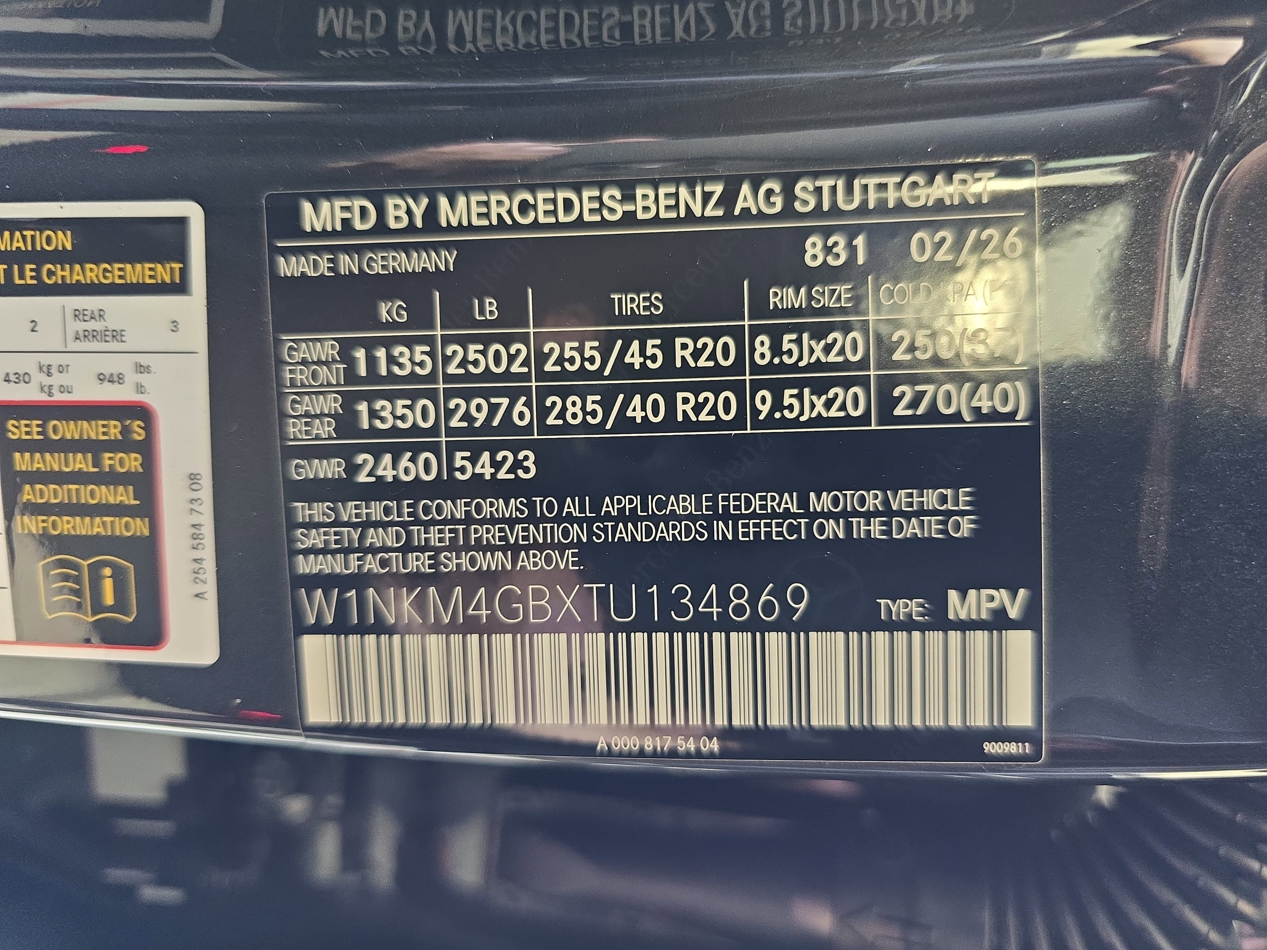 New 2026 Graphite Grey Metallic Mercedes-Benz GLC300 image 39