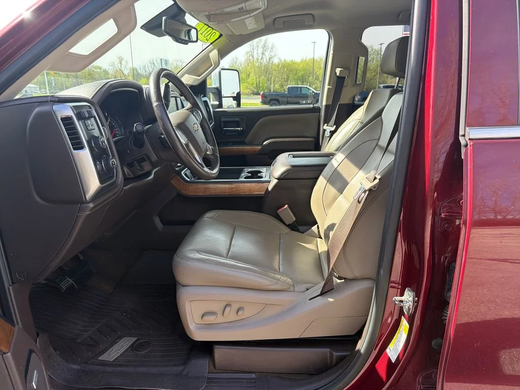Used 2017 BUTTE RED METALLIC Chevrolet LTZ image 10