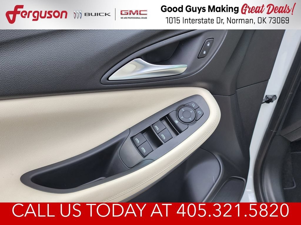 New 2026 Summit White Buick Preferred image 14