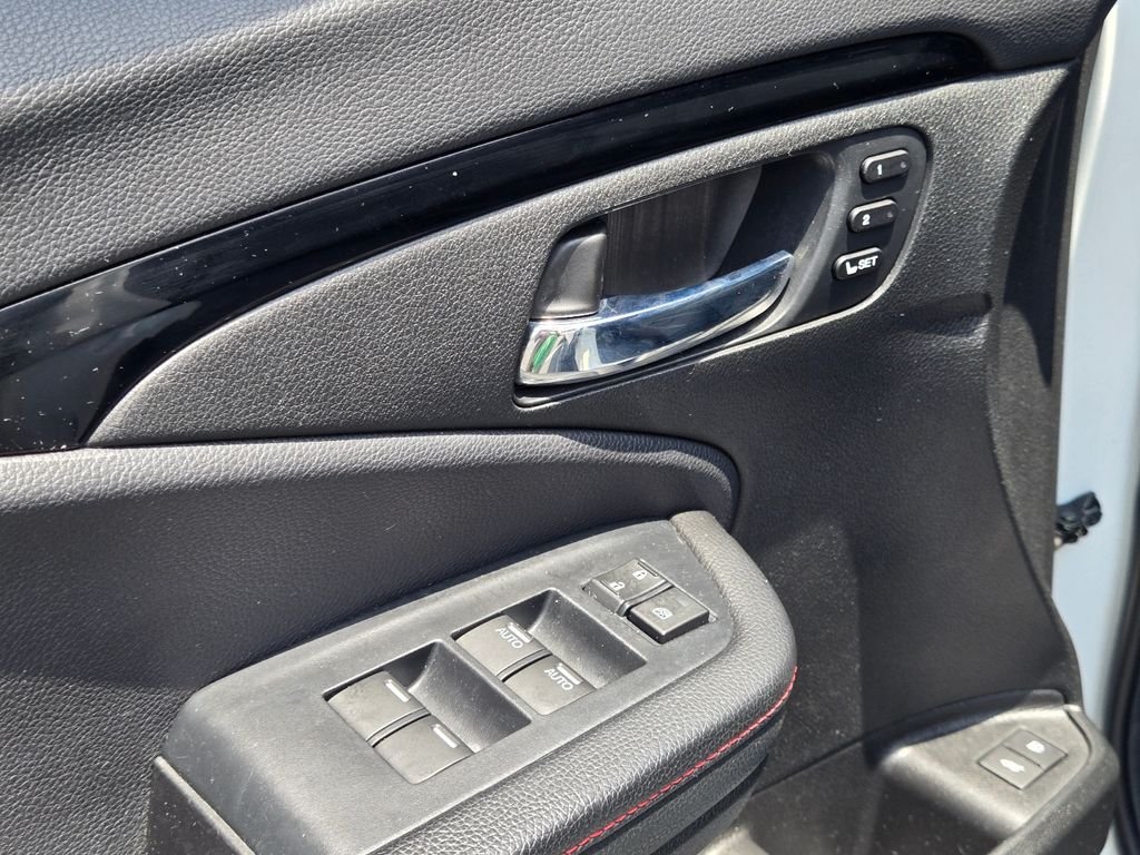 Used 2021 Black Honda Black Edition image 26