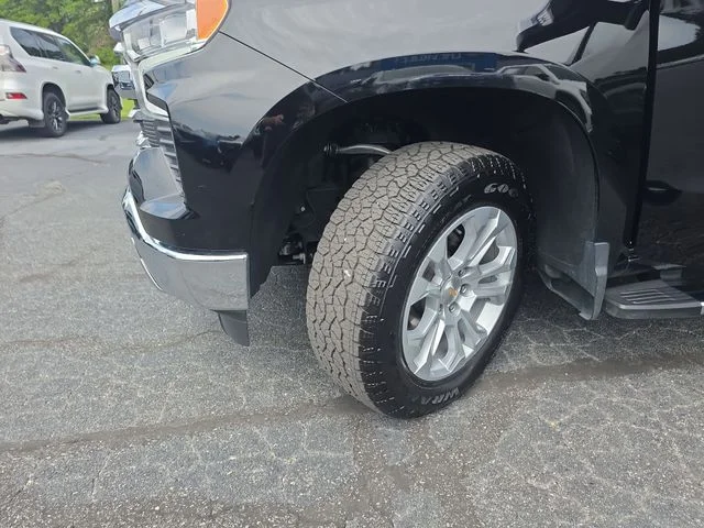Used 2026 Black Chevrolet LTZ image 34
