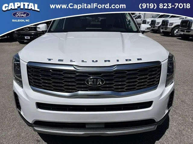 Used 2021 White Kia S image 10