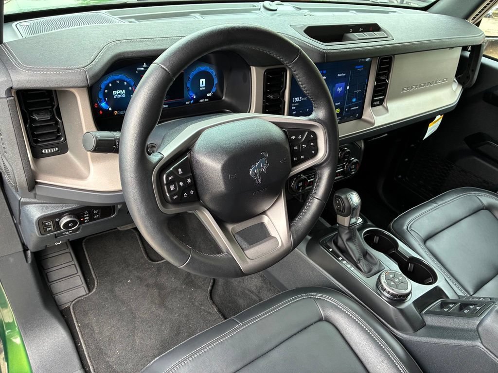 Used 2025 Green Ford Outer Banks image 16
