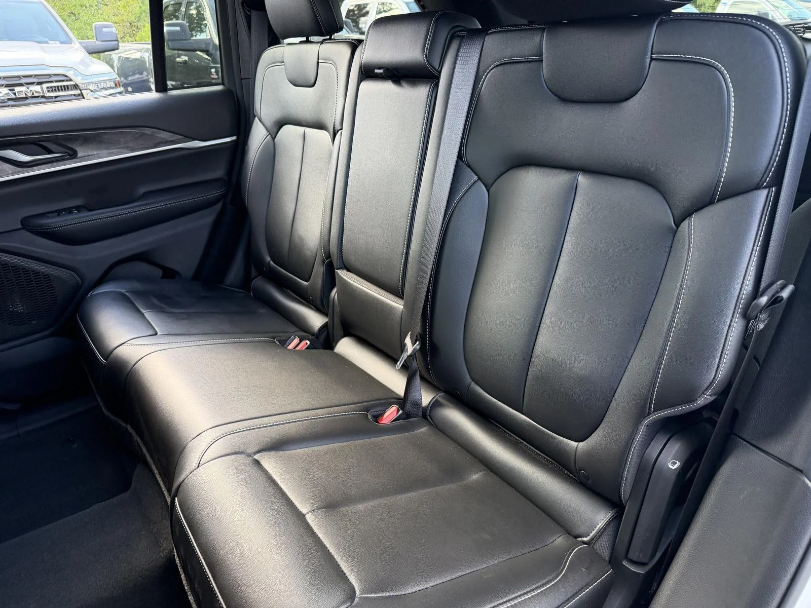 Used 2024 Bright White Clearcoat Jeep Limited image 18