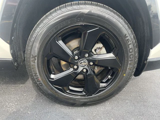 2019 Toyota RAV4 XSE - Photo 41