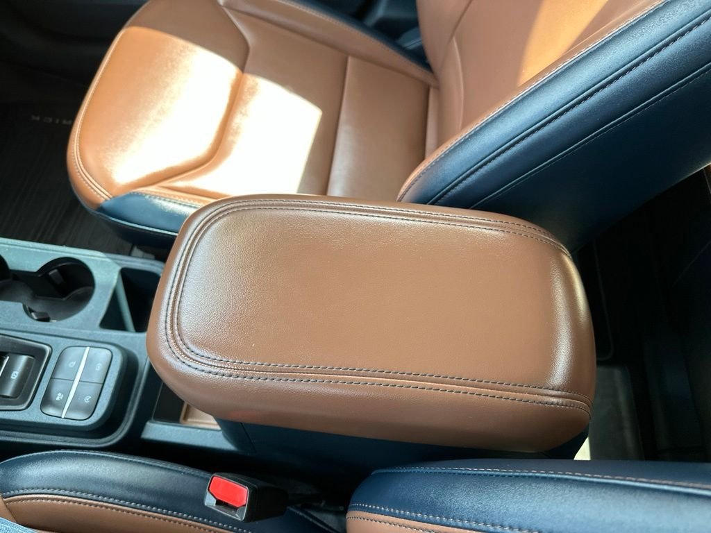 Used 2022 Blue Ford Lariat image 29