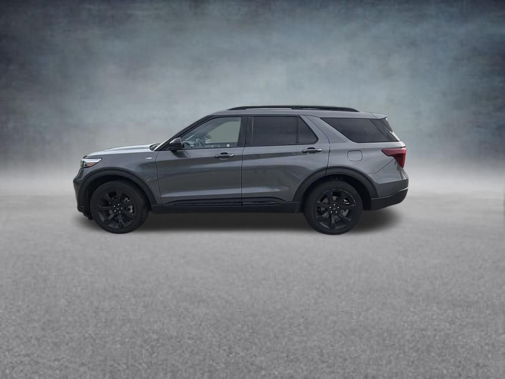 Certified Used 2023 Gray Metallic Ford ST-Line image 2