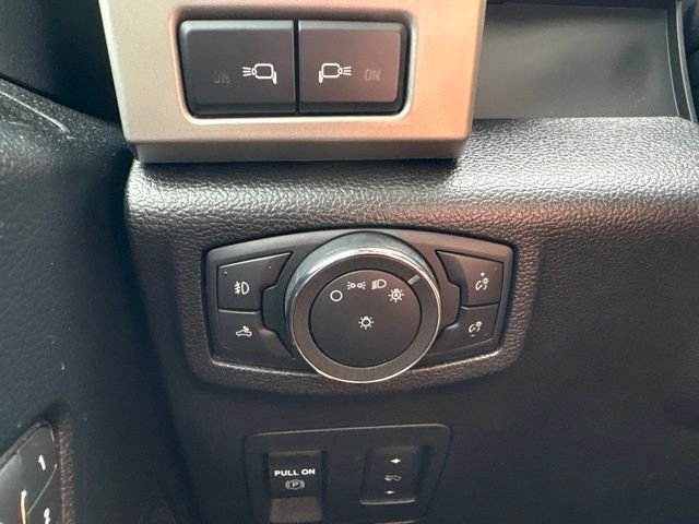 Used 2019 Ruby Red Metallic Ford Lariat image 23