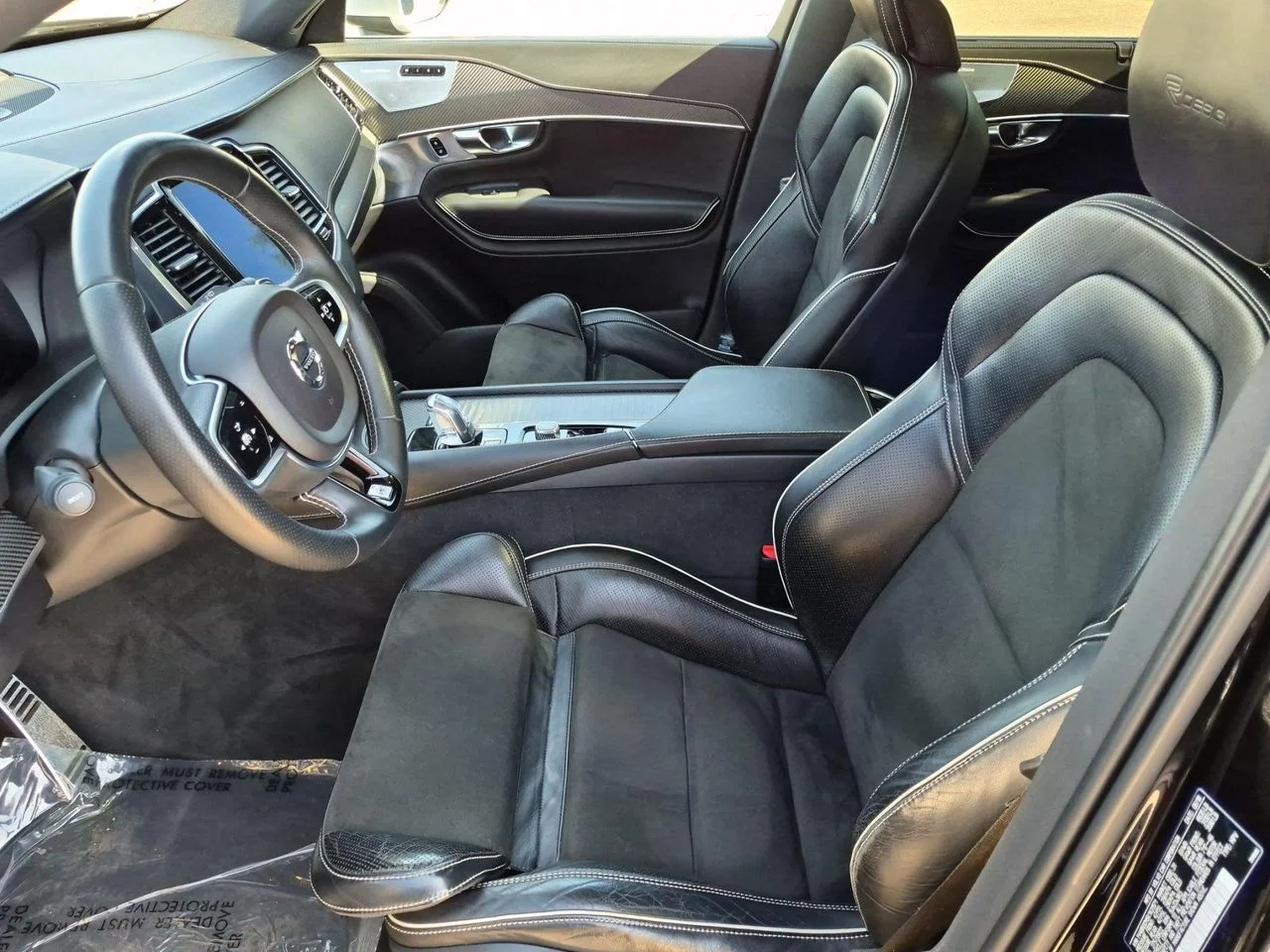 Used 2019 Onyx Black Volvo T8 R-Design image 21