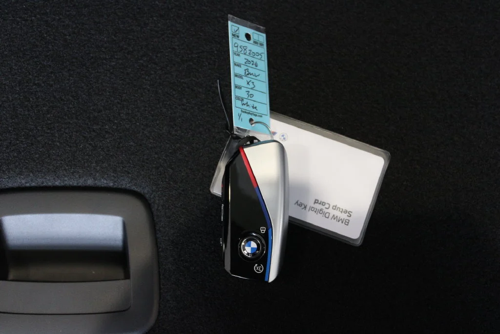 New 2026 Alpine White BMW 30 xDrive image 28