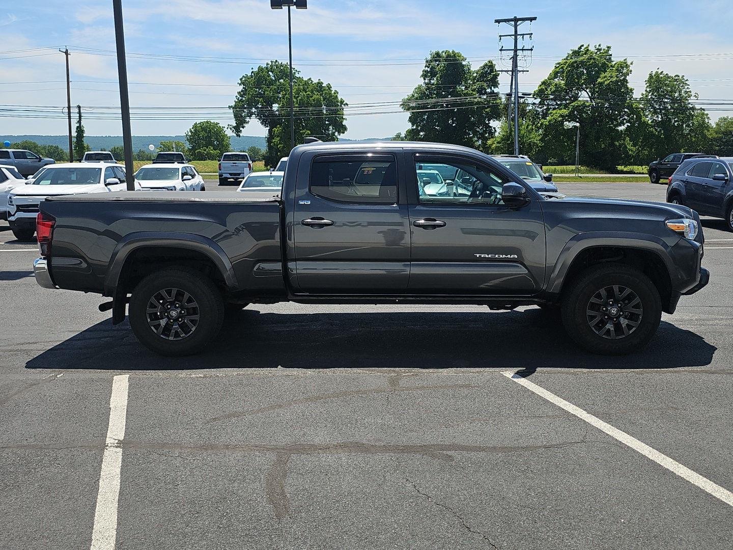 Used 2022 Magnetic Gray Metallic Toyota SR5 image 26