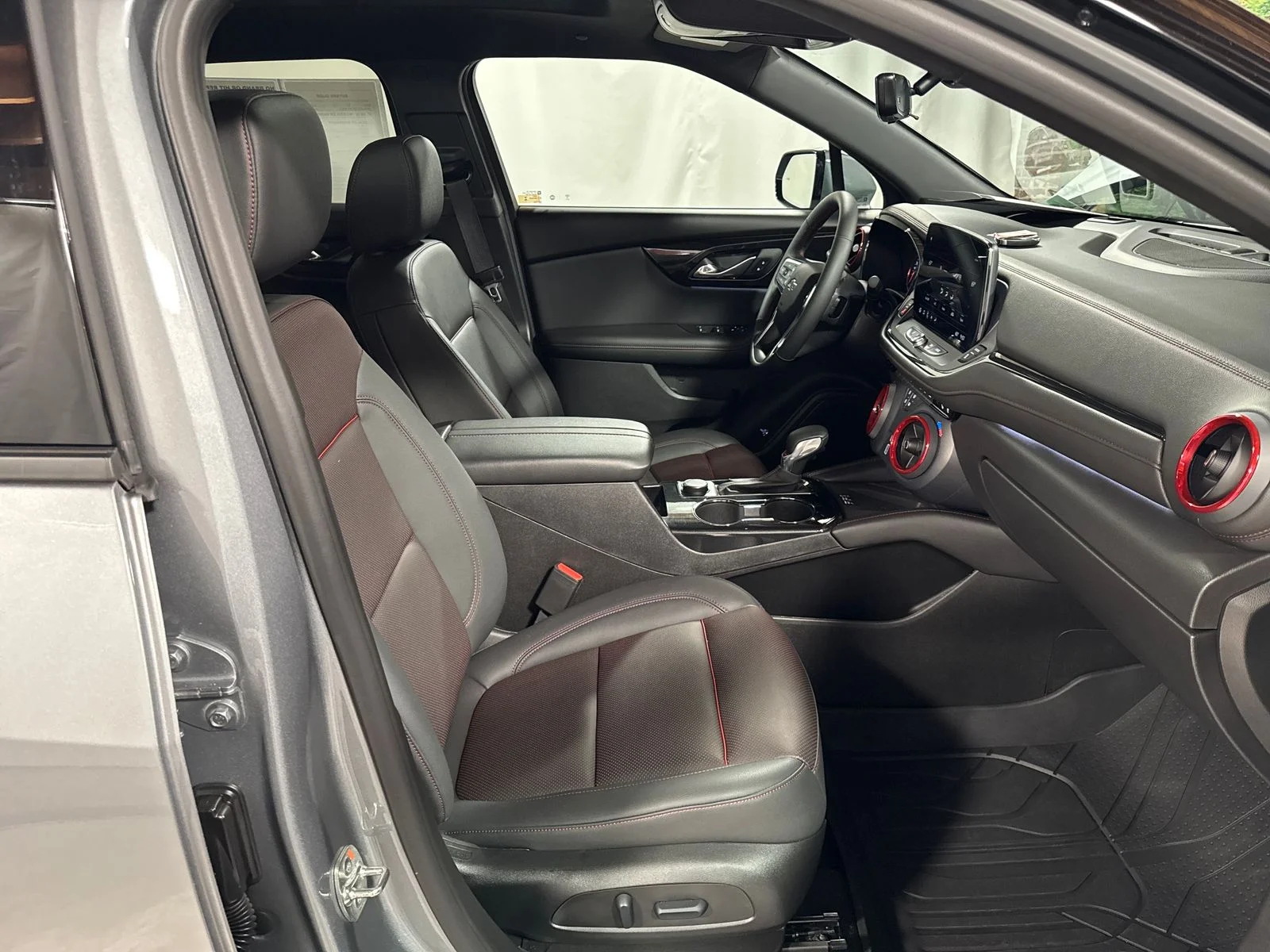 2025 Chevrolet Blazer RS - Photo 29