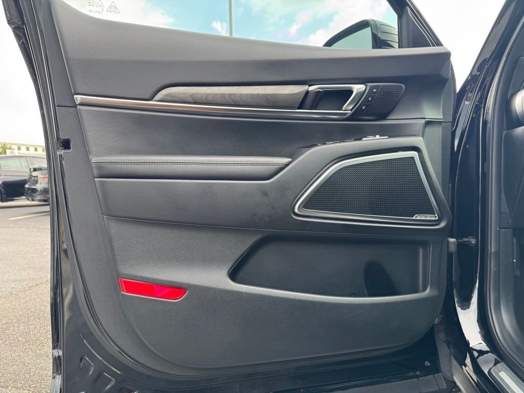 Used 2024 Black Kia SX X-Pro image 14