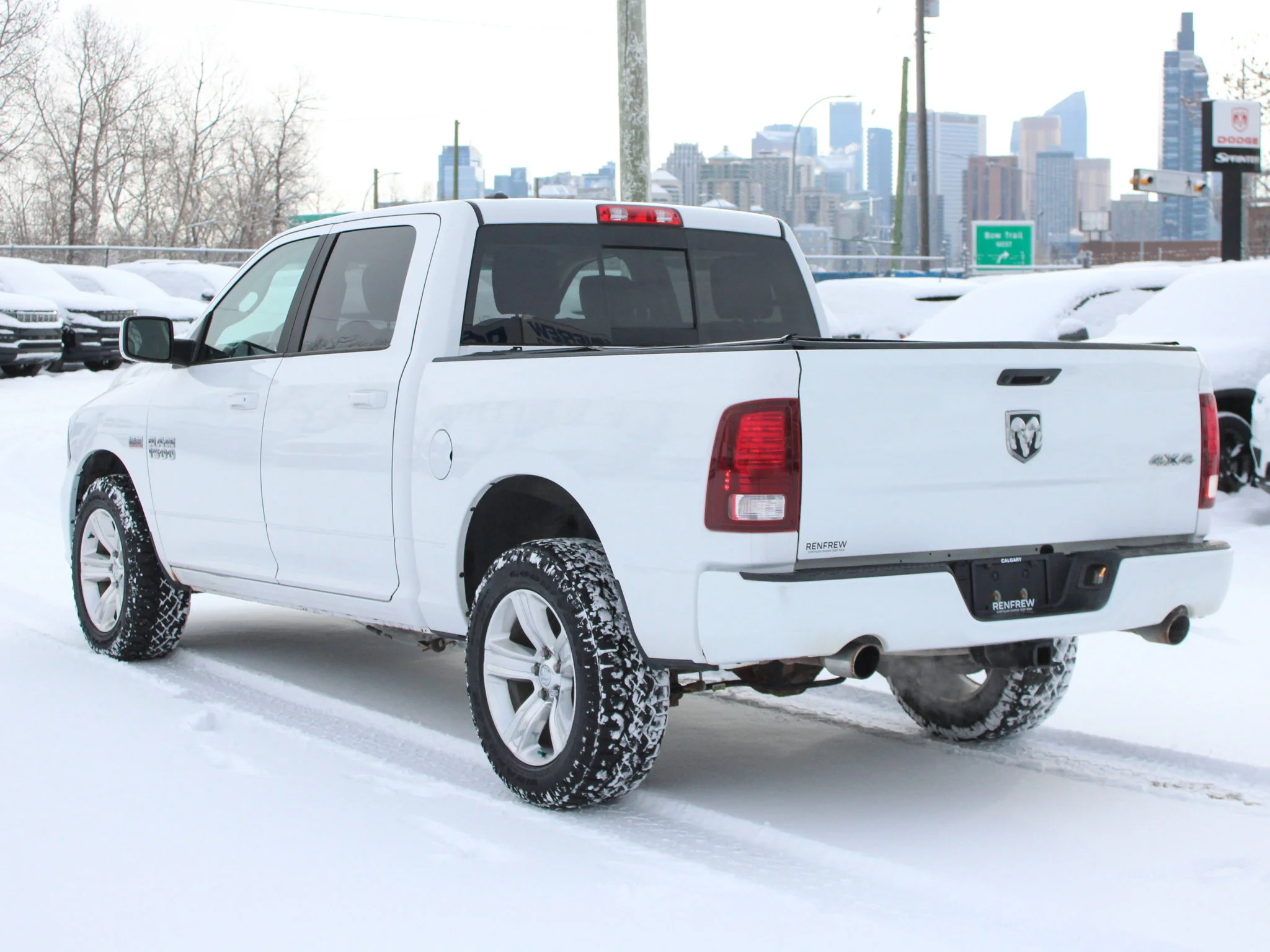 Used 2017 White RAM Sport * Mechanic Special | HEMI V8 | Heated Seats | Backup Camera | Tonneau Cover image 10