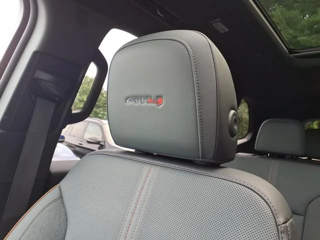 2024 GMC Acadia AT4 - Photo 25