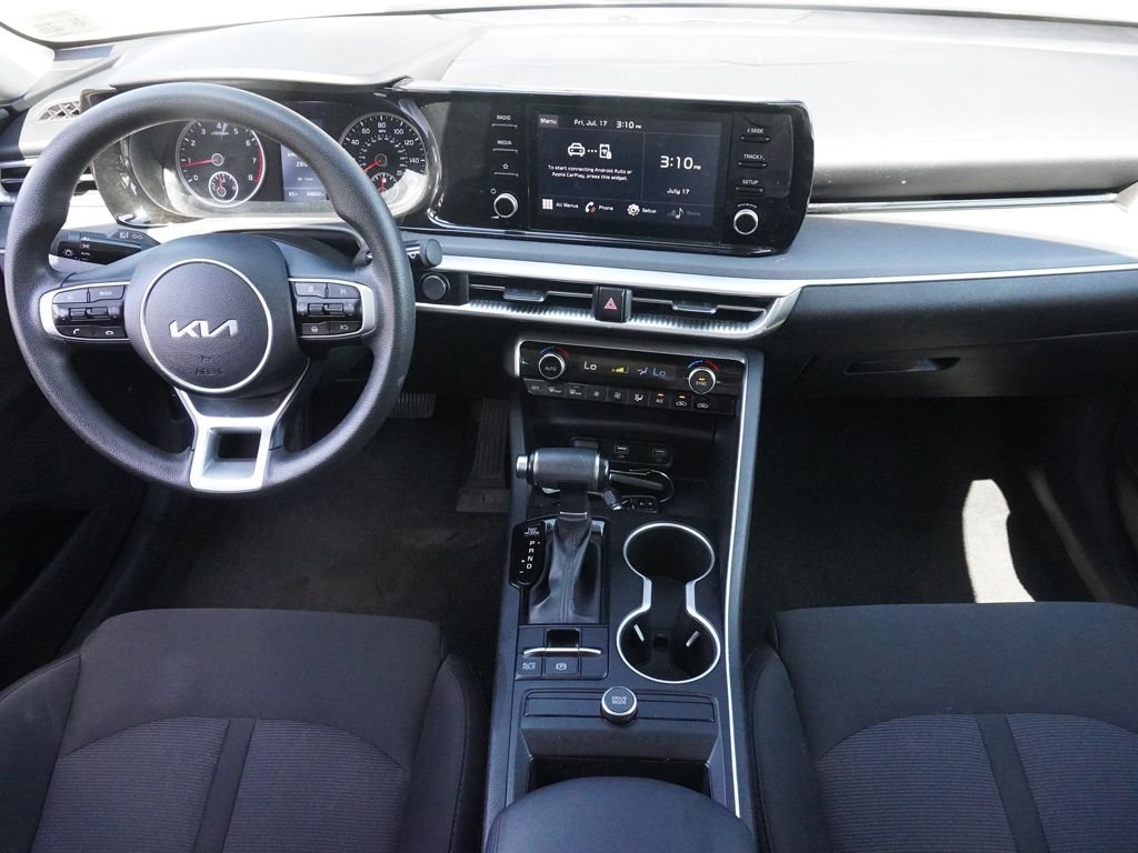 Used 2024 White Kia LXS image 29