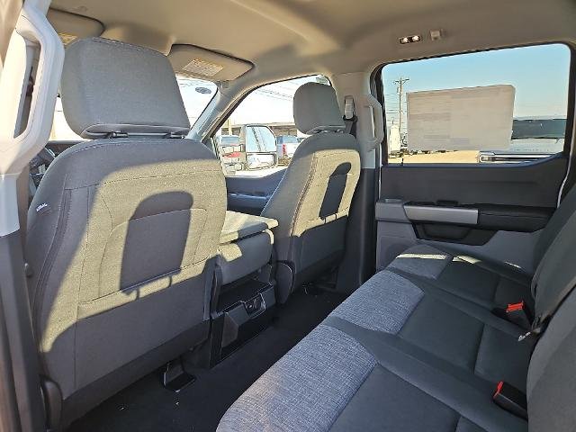 New 2027 Oxford White Ford F-250® XLT image 41