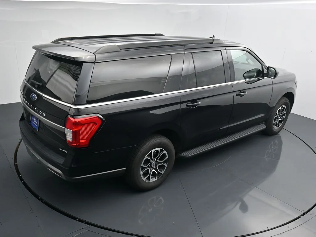 Used 2024 Black Ford XLT image 16