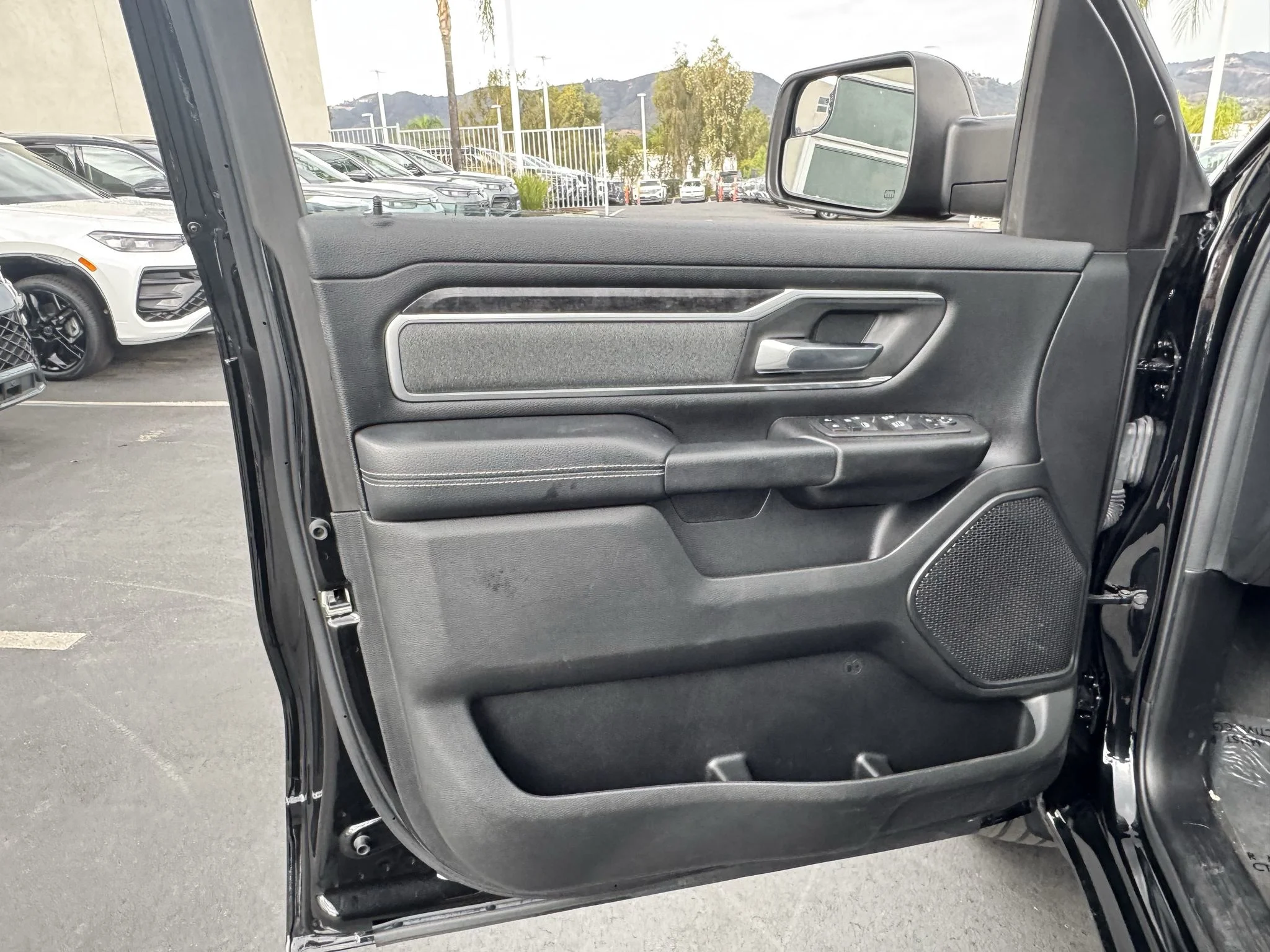 Used 2023 DIAMOND BLACK CRY Ram Big Horn image 12