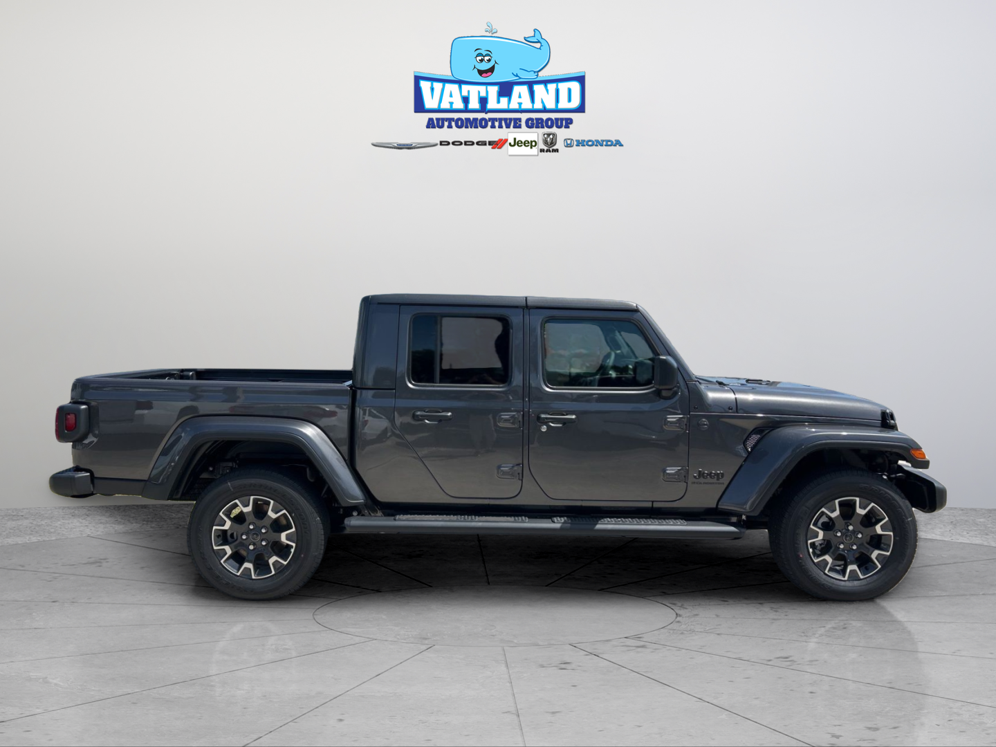 New 2026 Granite Crystal Metallic Clearcoat Jeep Sahara image 6