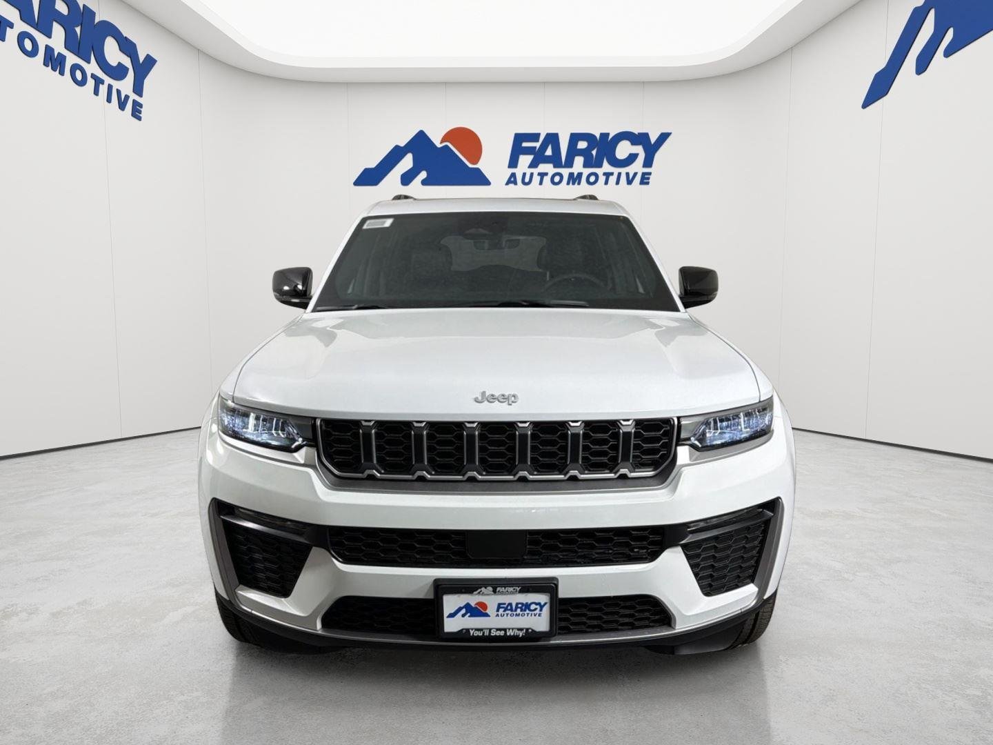 New 2026 Bright White Clear-Coat Exterior Paint Jeep Limited image 3