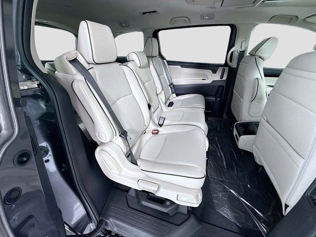 New 2026 Modern Steel Metallic Honda Touring image 23