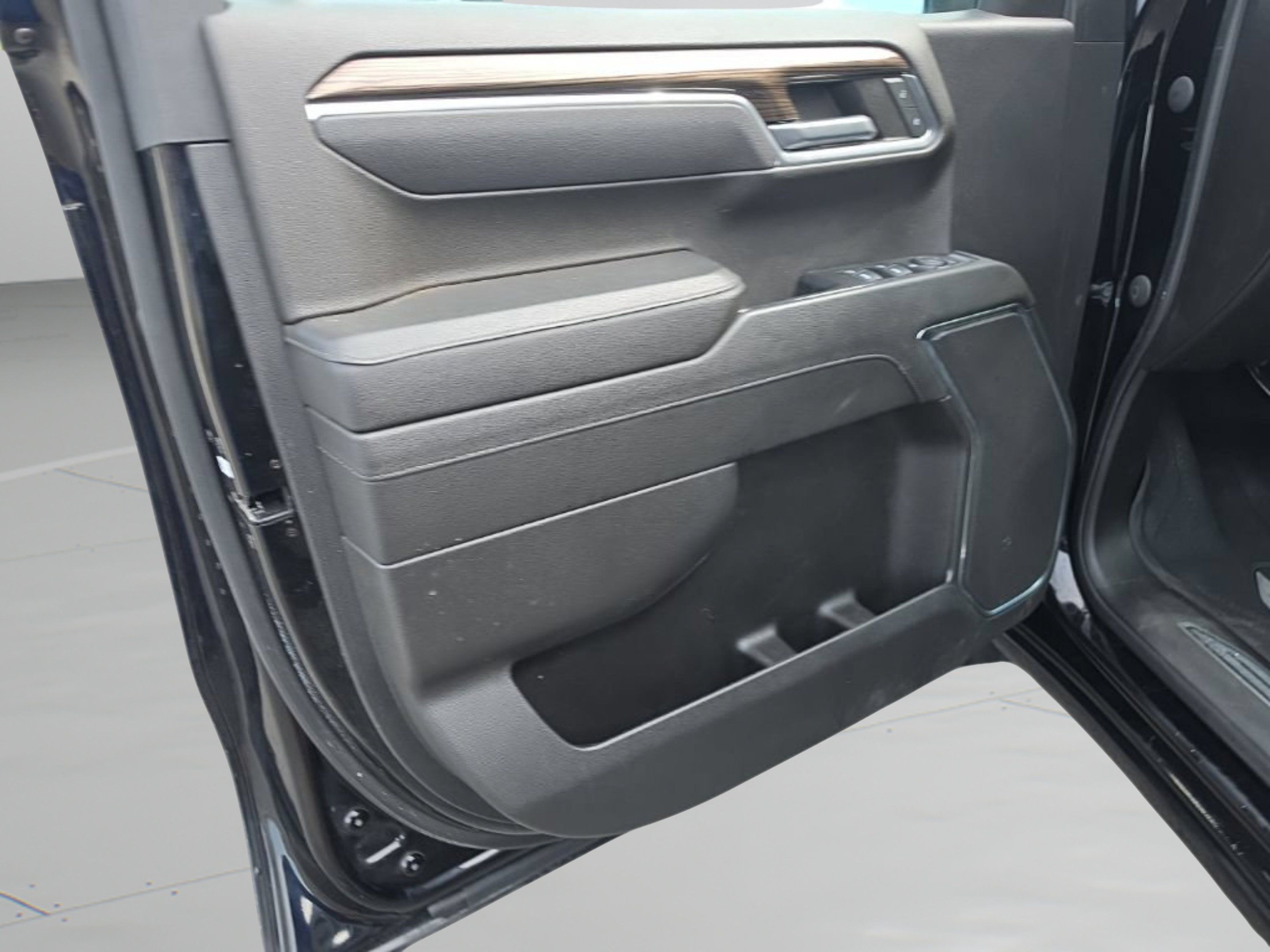 Used 2023 Black Chevrolet LT image 11