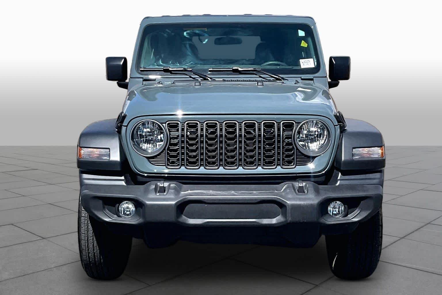 Used 2026 Anvil Clearcoat Jeep Sport image 4