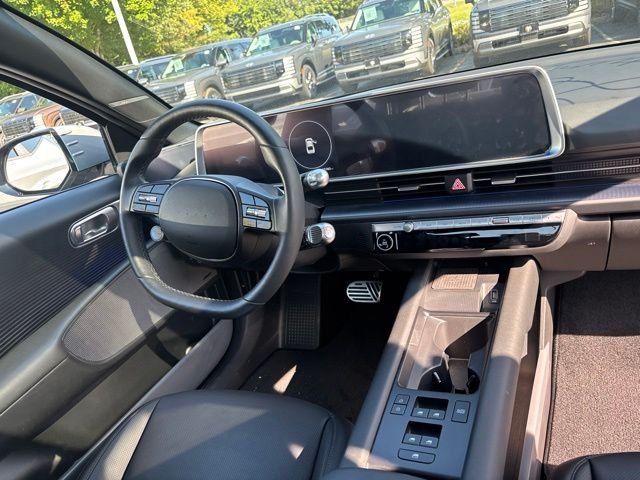 Used 2023 Curated Silver Hyundai Limited image 11