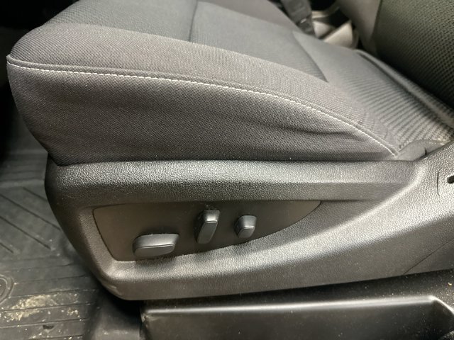 Used 2019 DEEP OCEAN BLUE METALLIC Chevrolet LT image 38