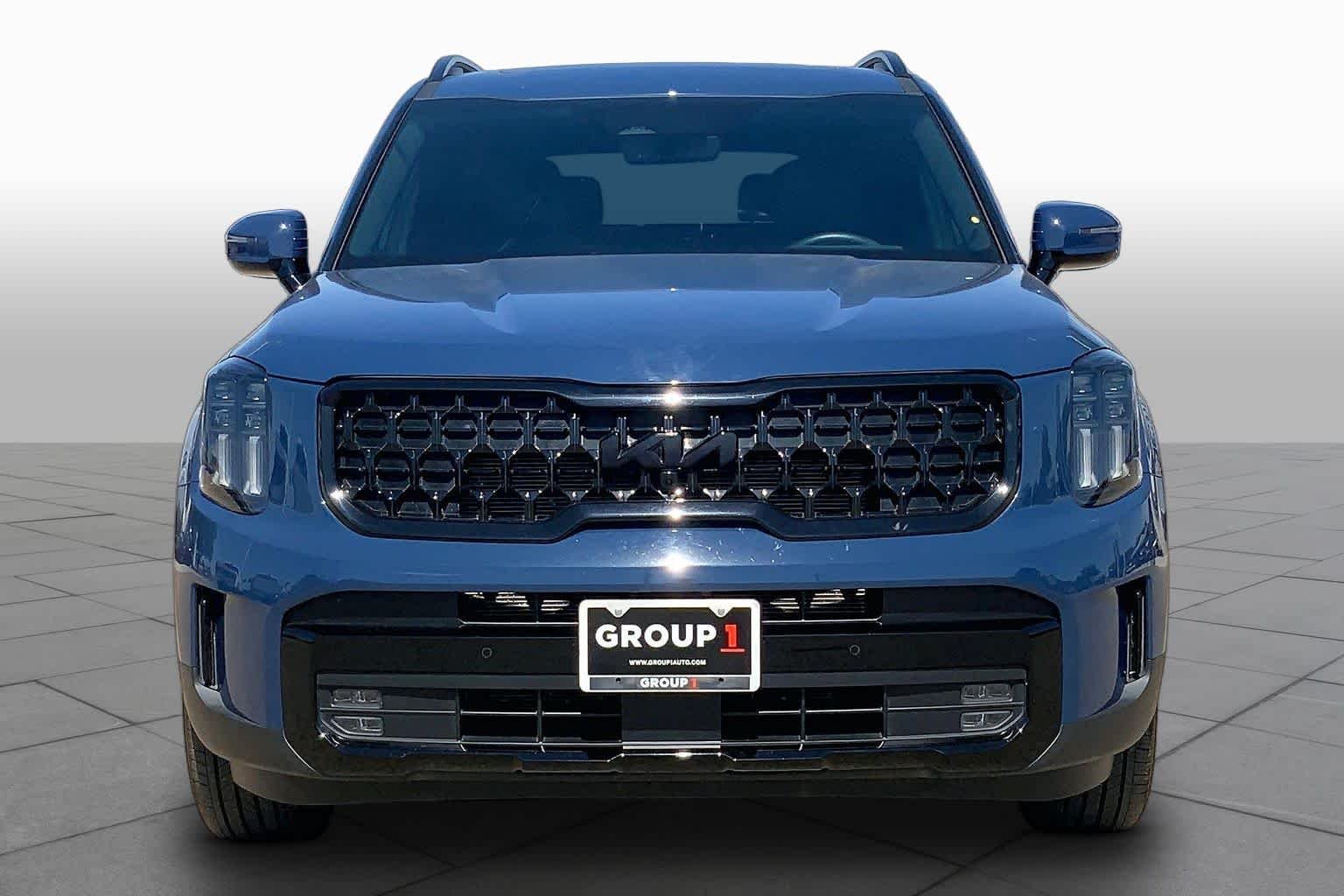 Used 2025 Midnight Lake Blue Kia SX X-Line image 3