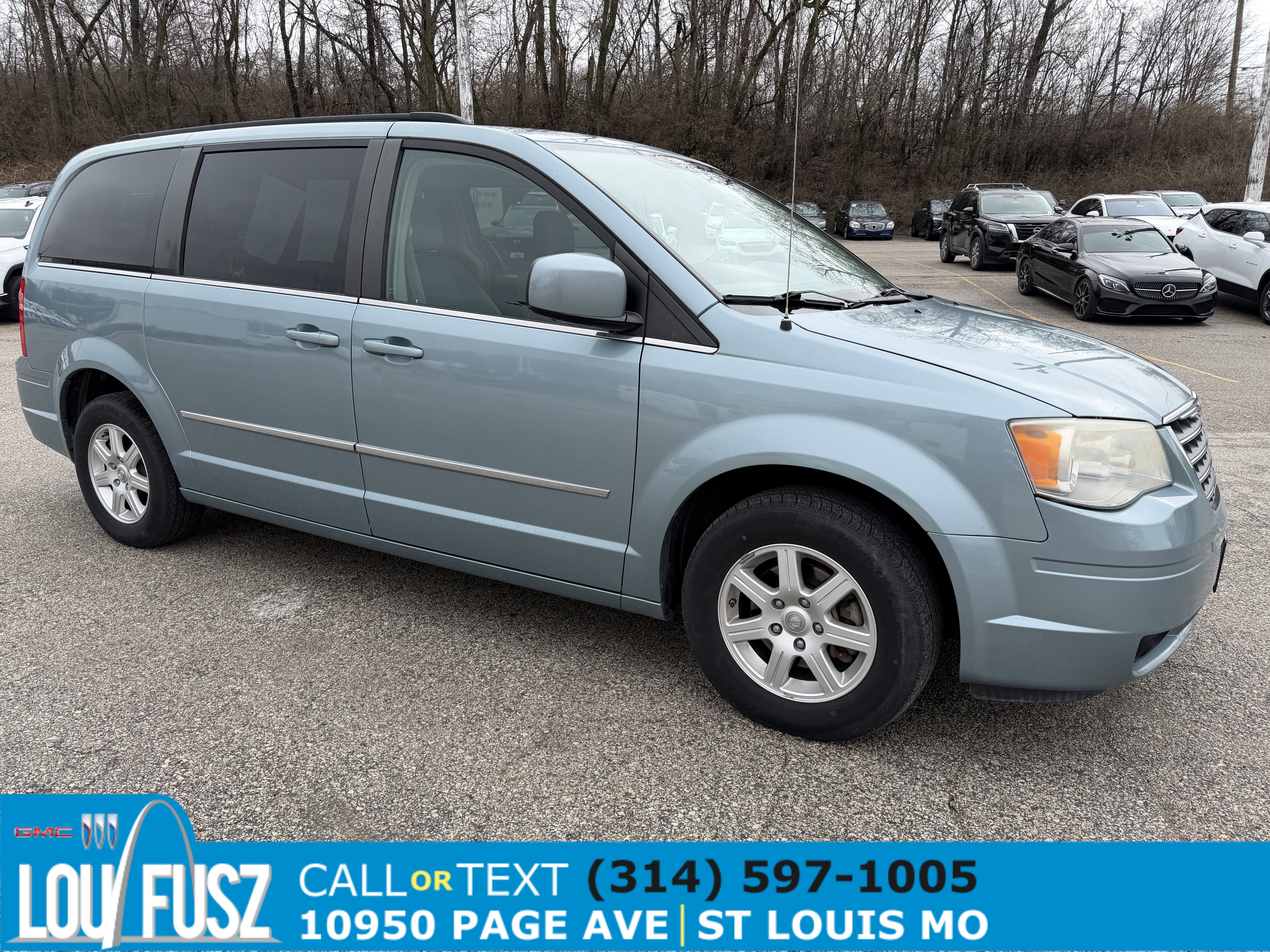 2010 Chrysler Town & Country Touring