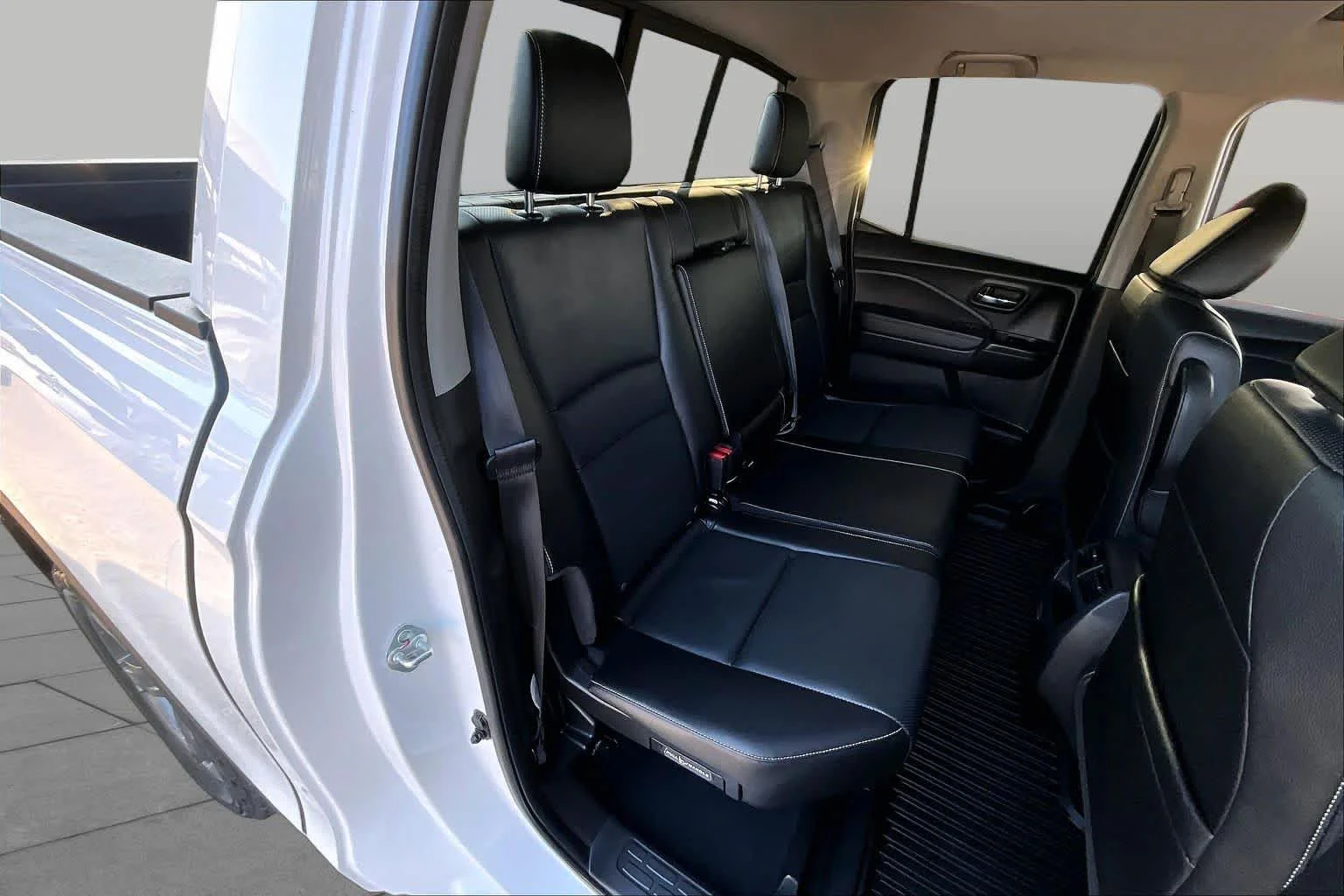 Certified Used 2022 Platinum White Pearl Honda RTL image 20