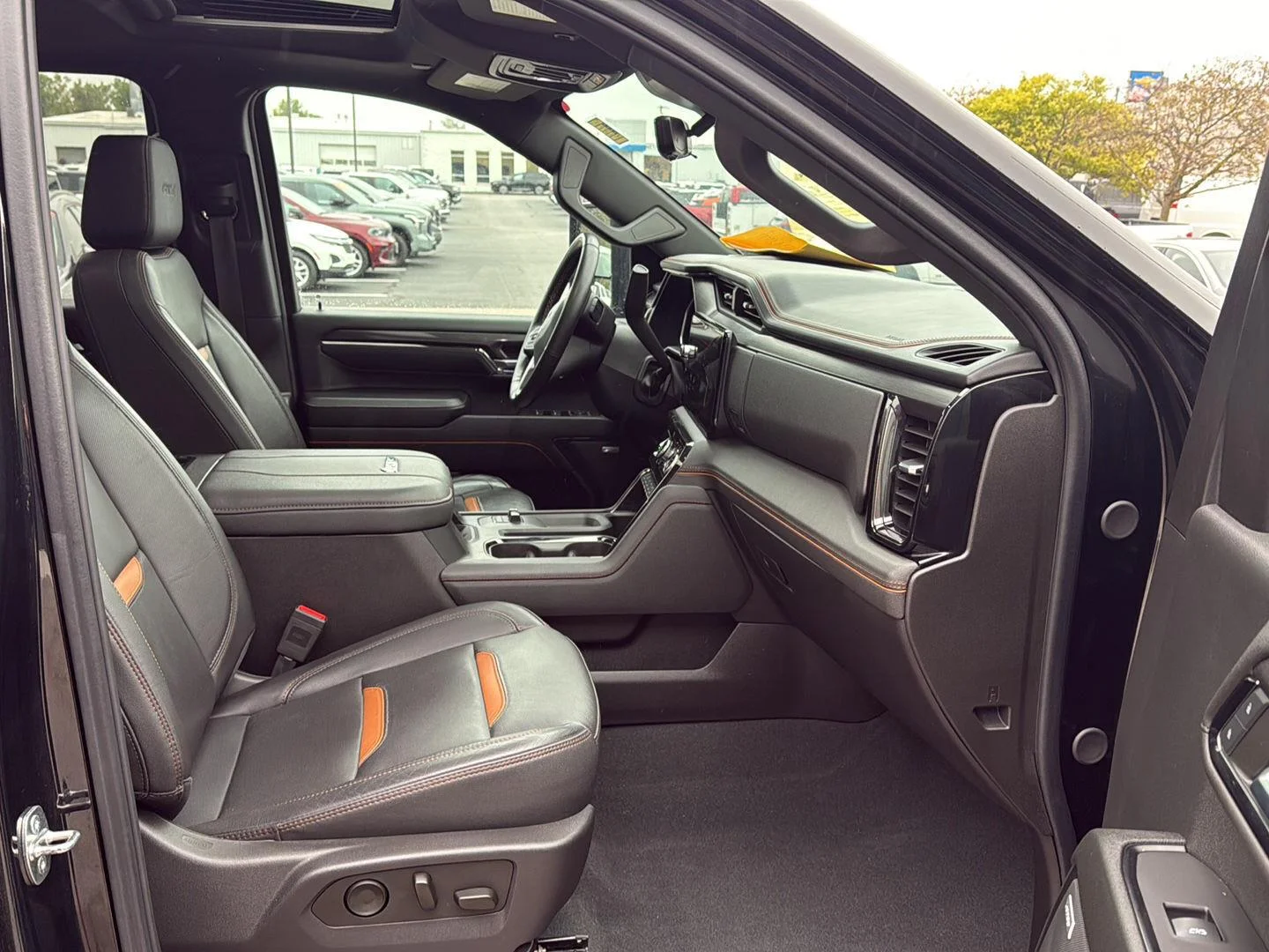 Used 2024 Onyx Black GMC AT4 image 12
