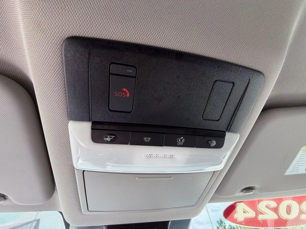Used 2024 Gray Nissan SV image 19