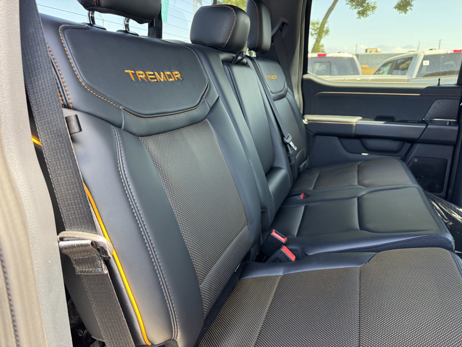 New 2025 Agate Black Metallic Ford Tremor® image 11