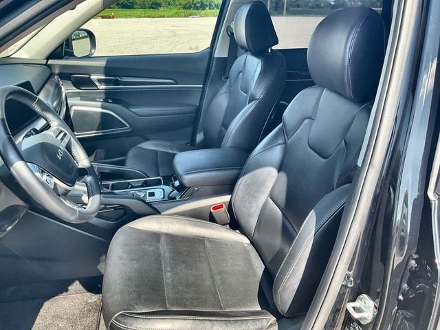 Used 2023 Ebony Black Kia S image 19