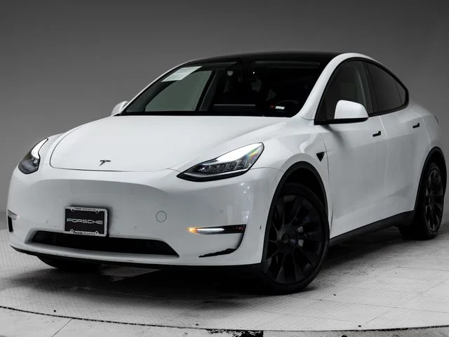 2020 Tesla Model Y Performance Dual Motor All-Wheel Drive's photo