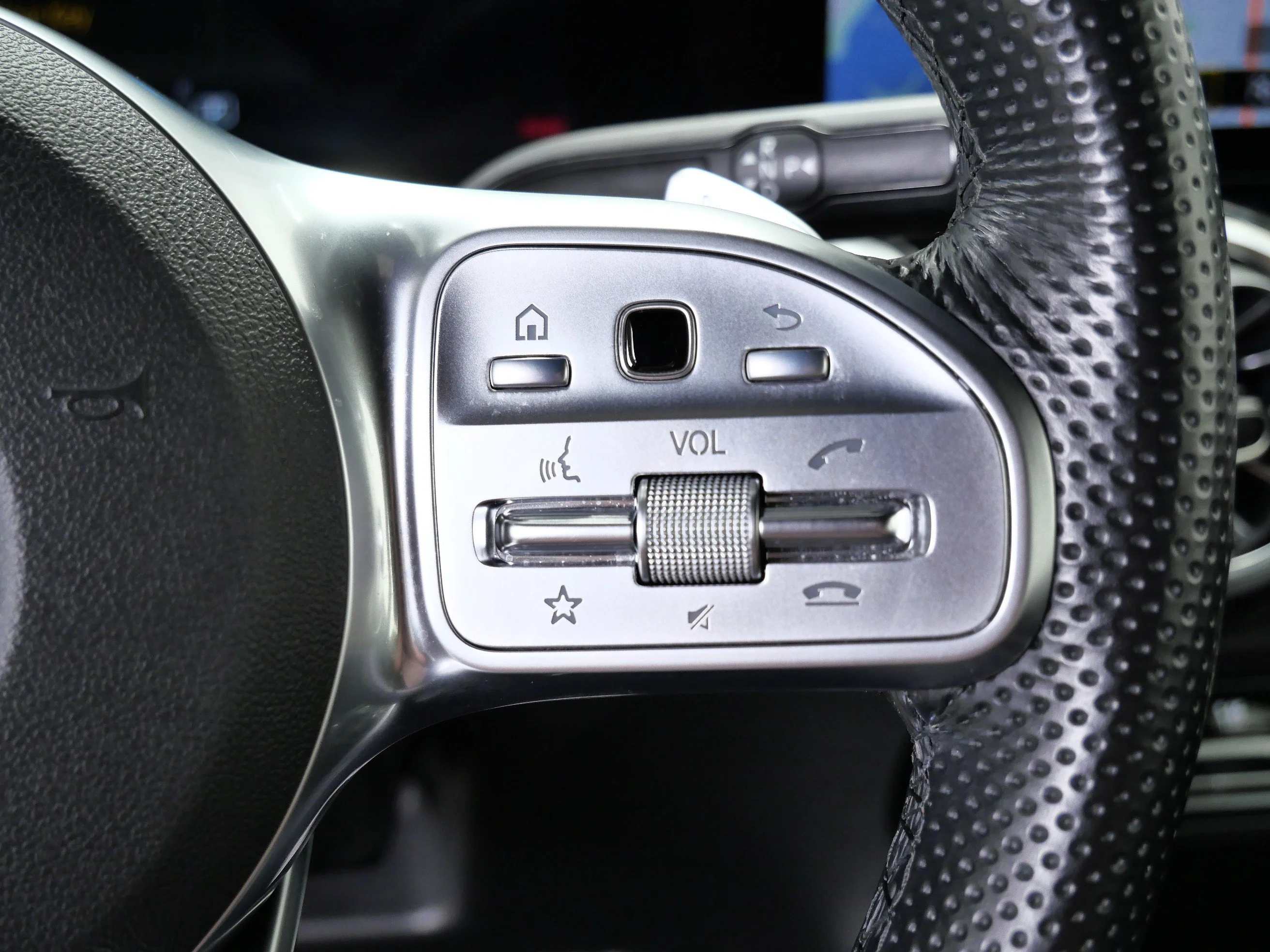 Used 2022 Polar White Mercedes-Benz AMG® GLB 35 4MATIC SUV image 26