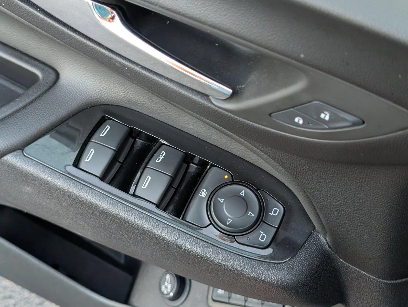Used 2024 Sterling Gray Metallic Chevrolet Premier image 20