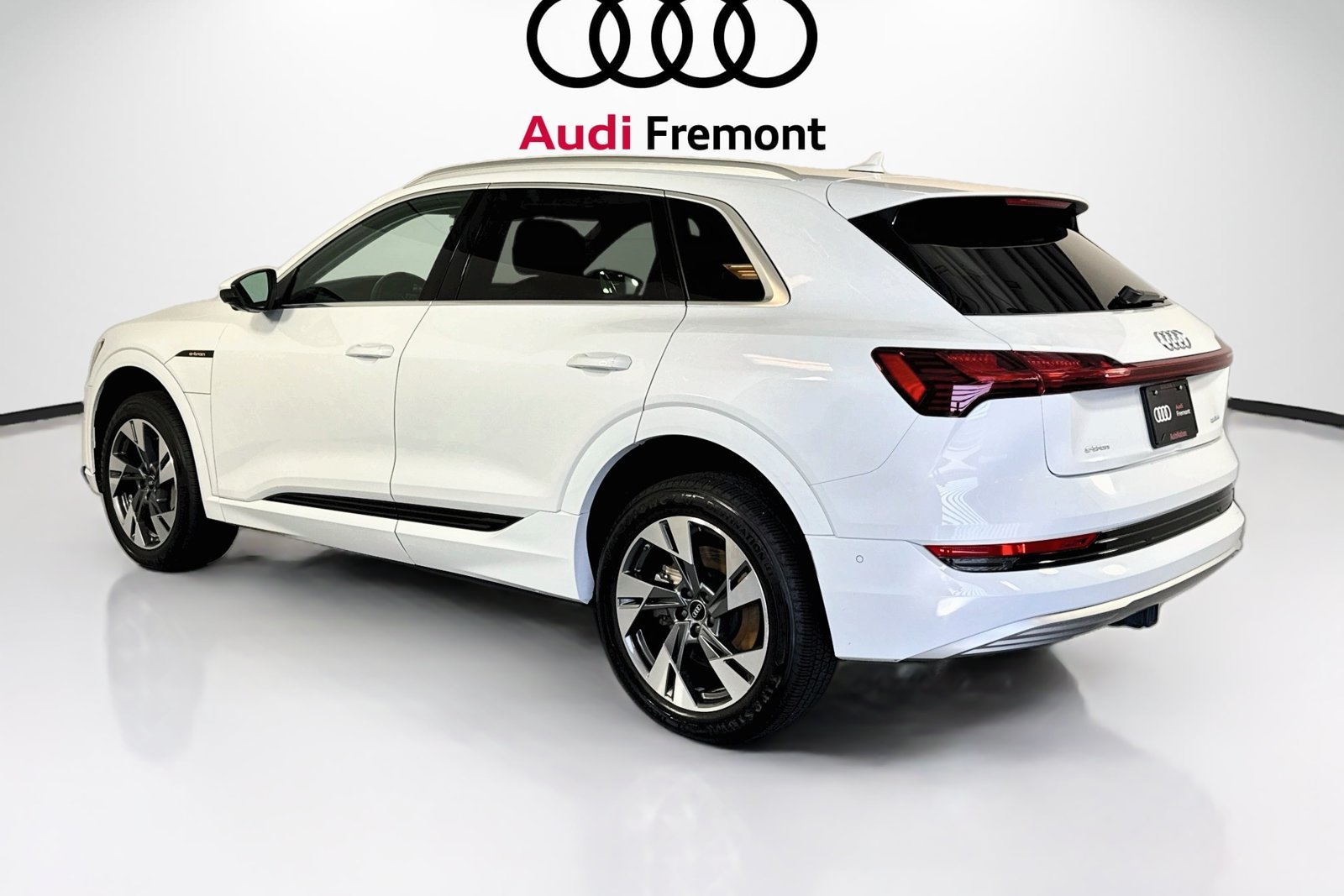 Used 2022 White Audi Premium Plus image 8