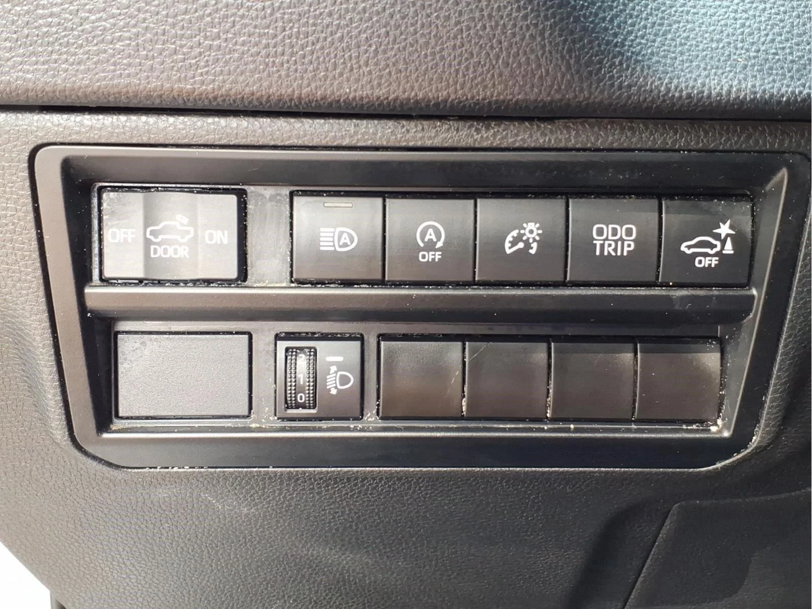 Used 2023 Silver Toyota SR5 image 19